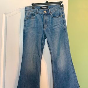 Express jeans Sz 6 regular